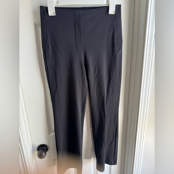 Lululemon Smooth Fit Pull-On High-Rise Cropped Pants - Picture 1 of 5